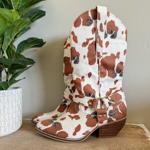 ARiderGirl Pointed Toe Cowprint Cowboy Boots
